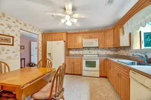 216 River Dr, Moriches, NY 11955 - Photo 10