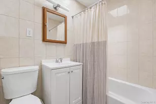 253 Robinson Ave, Bronx, NY 10465 - Photo 20