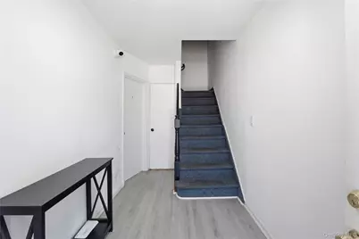 253 Robinson Avenue, Bronx, NY 10465 - Photo 10