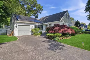 117 Bryan Ave, Amityville, NY 11701 - Photo 2