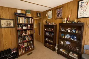 18 Square Hill Rd, New Windsor, NY 12553 - Photo 4