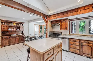 11 Carrol Pl, Greenlawn, NY 11740 - Photo 10