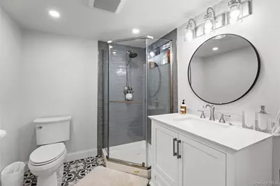 56 Morris Avenue, West Islip, NY 11795 - Photo 24