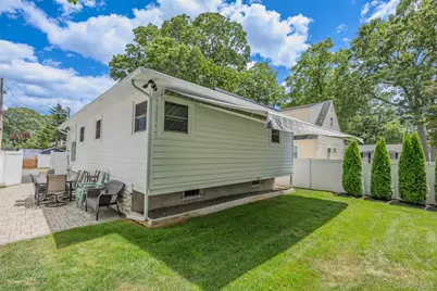 56 Morris Avenue, West Islip, NY 11795 - Photo 30
