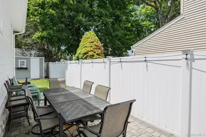 56 Morris Avenue, West Islip, NY 11795 - Photo 32