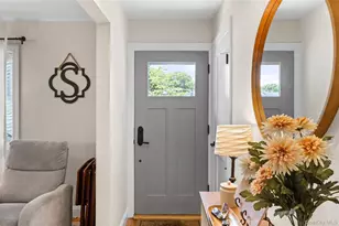 56 Morris Ave, West Islip, NY 11795 - Photo 4