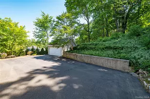 24 Soundview Rd, Huntington, NY 11743 - Photo 20