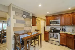 45 Abbot Ln, Hicksville, NY 11801 - Photo 4