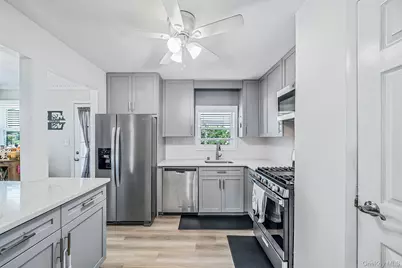 4 Martha Street, Freeport, NY 11520 - Photo 26
