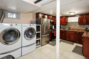 183-48 Camden Ave, Saint Albans, NY 11412 - Photo 14