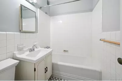 7 Midland Gardens #1M, Bronxville, NY 10708 - Photo 18