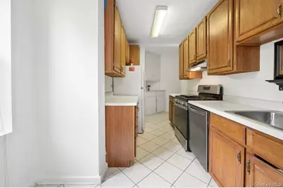 7 Midland Gardens #1M, Bronxville, NY 10708 - Photo 8