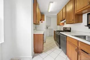 7 Midland Gardens, Bronxville, NY 10708 - Photo 8