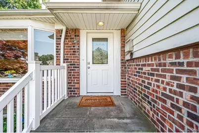 57 Blanche Street, Plainview, NY 11803 - Photo 4