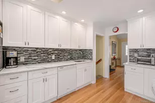 57 Blanche St, Plainview, NY 11803 - Photo 14