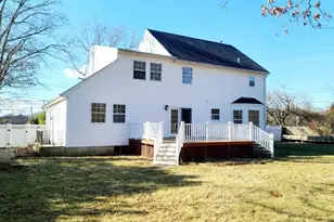 89 Railroad Ave, Center Moriches, NY 11934 - Photo 2