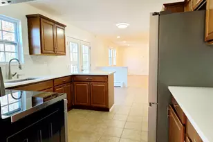 89 Railroad Ave, Center Moriches, NY 11934 - Photo 14