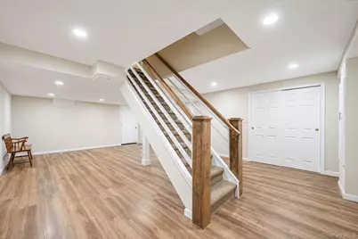 863 Richmond Road, East Meadow, NY 11554 - Photo 36