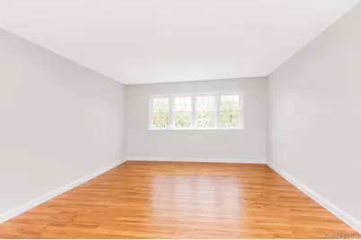 201 Shonnard Terrace, Yonkers, NY 10701 - Photo 4