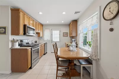 36 Liszt Street, Hicksville, NY 11801 - Photo 4