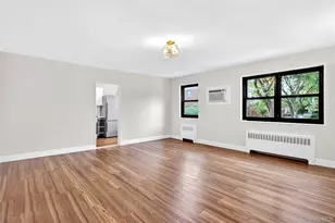 160-28 17th Ave, Whitestone, NY 11357 - Photo 4