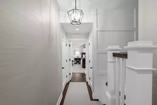 41 Strickland Pl, Manhasset, NY 11030 - Photo 16