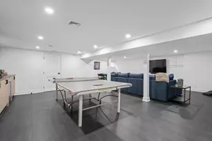 41 Strickland Pl, Manhasset, NY 11030 - Photo 26