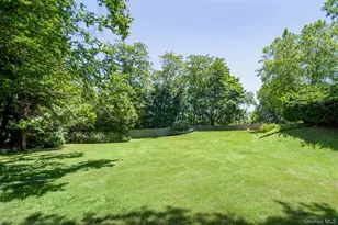 353 Mountain Rd, Irvington, NY 10533 - Photo 12