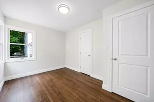 245 Melville Rd, Huntington Station, NY 11746 - Photo 14