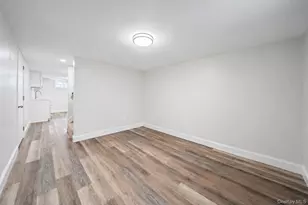 245 Melville Rd, Huntington Station, NY 11746 - Photo 22