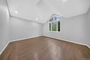 71-57 Douglaston Pkwy, Little Neck, NY 11362 - Photo 28