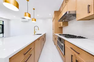 25 Goodwin Pl, Brooklyn, NY 11221 - Photo 8