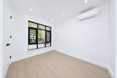 25 Goodwin Place, Brooklyn, NY 11221 - Photo 12