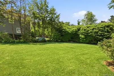 9 Leith Place, White Plains, NY 10605 - Photo 36