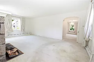 9 Leith Pl, White Plains, NY 10605 - Photo 4