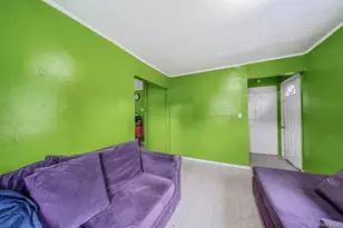 366 Albany Ave, Amityville, NY 11701 - Photo 10
