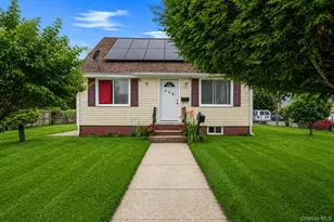 366 Albany Ave, Amityville, NY 11701 - Photo 2