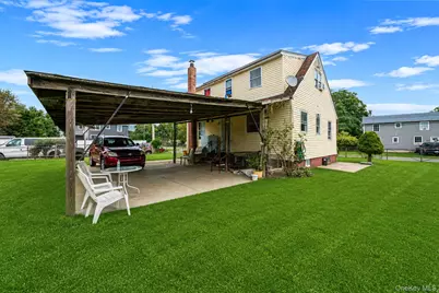 366 Albany Avenue, Amityville, NY 11701 - Photo 6