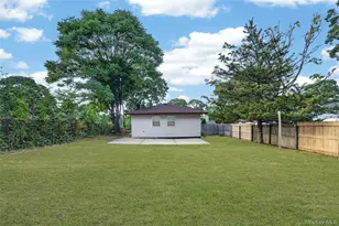 28 Roslyn Ave, Selden, NY 11784 - Photo 28