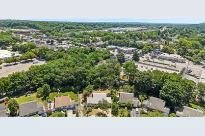 24 Oakley Drive, Huntington Station, NY 11746 - Photo 34