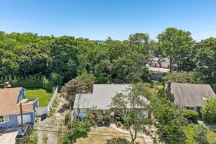 24 Oakley Dr, Huntington Station, NY 11746 - Photo 32