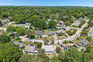 24 Oakley Dr, Huntington Station, NY 11746 - Photo 40