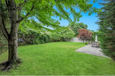 52 Yorktown Street, Rockville Centre, NY 11570 - Photo 6