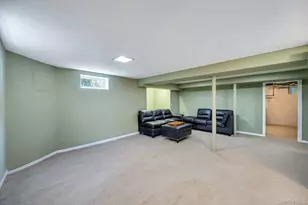 52 Yorktown St, Rockville Centre, NY 11570 - Photo 34