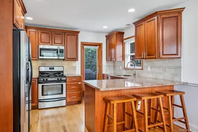 52 Yorktown Street, Rockville Centre, NY 11570 - Photo 18
