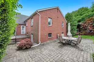 52 Yorktown St, Rockville Centre, NY 11570 - Photo 10