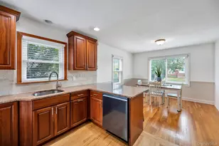 52 Yorktown St, Rockville Centre, NY 11570 - Photo 20