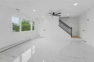 6 Regal Ln, Levittown, NY 11756 - Photo 16
