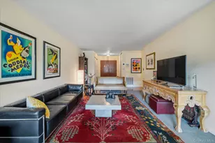 99 S Park Ave, Rockville Centre, NY 11570 - Photo 6