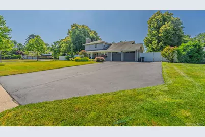 8 Feather Lane, Commack, NY 11725 - Photo 48